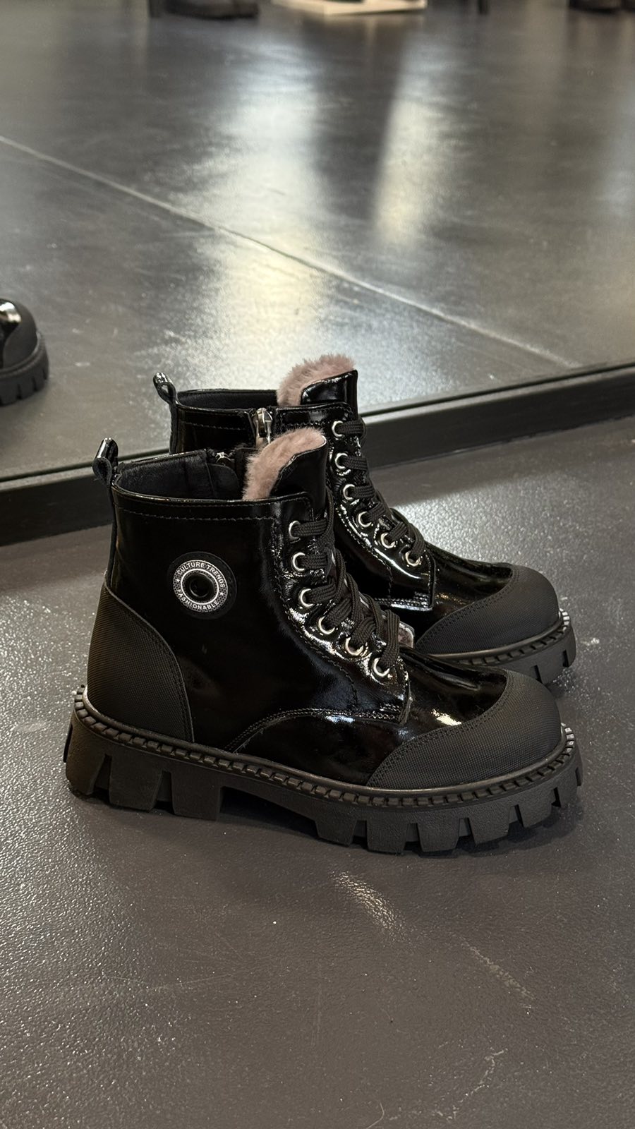 Nordic Winter Black